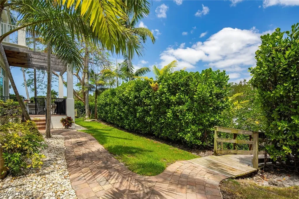 1603 Curlew Avenue Naples FL 34102