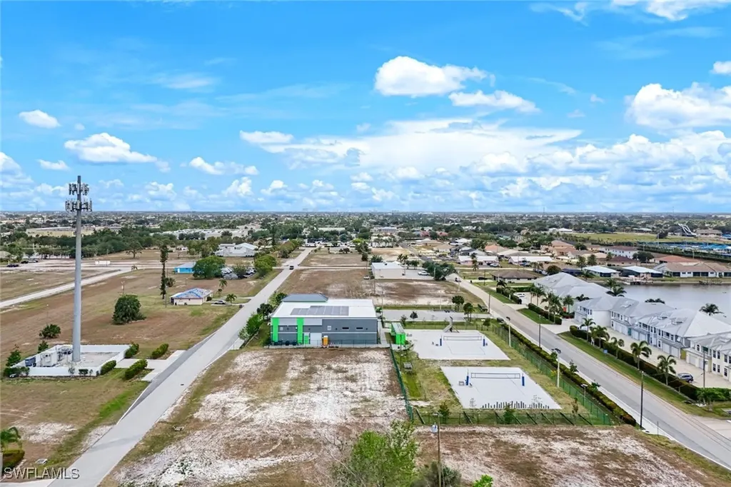 326 SW 2nd Terrace Cape Coral FL 33991