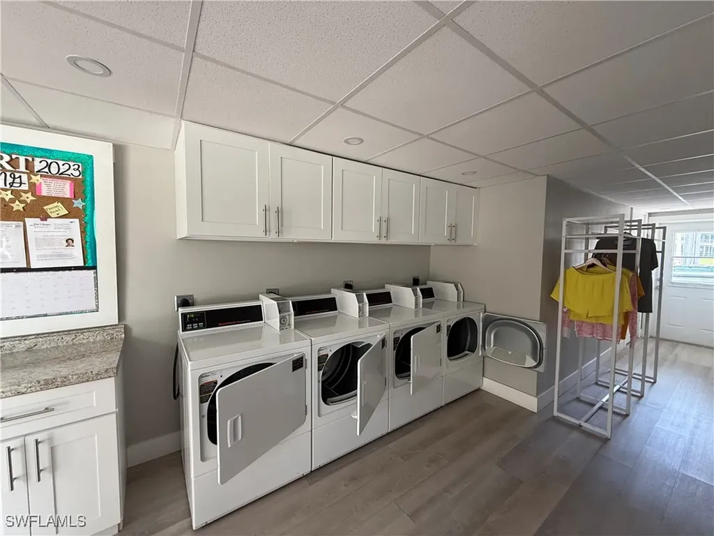 530 Broad Avenue S Naples FL 34102
