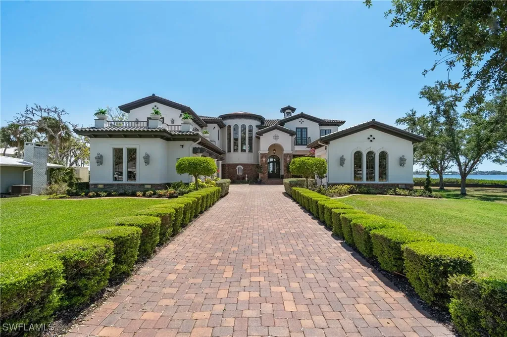 2107 4th Street Court W Palmetto FL 34221