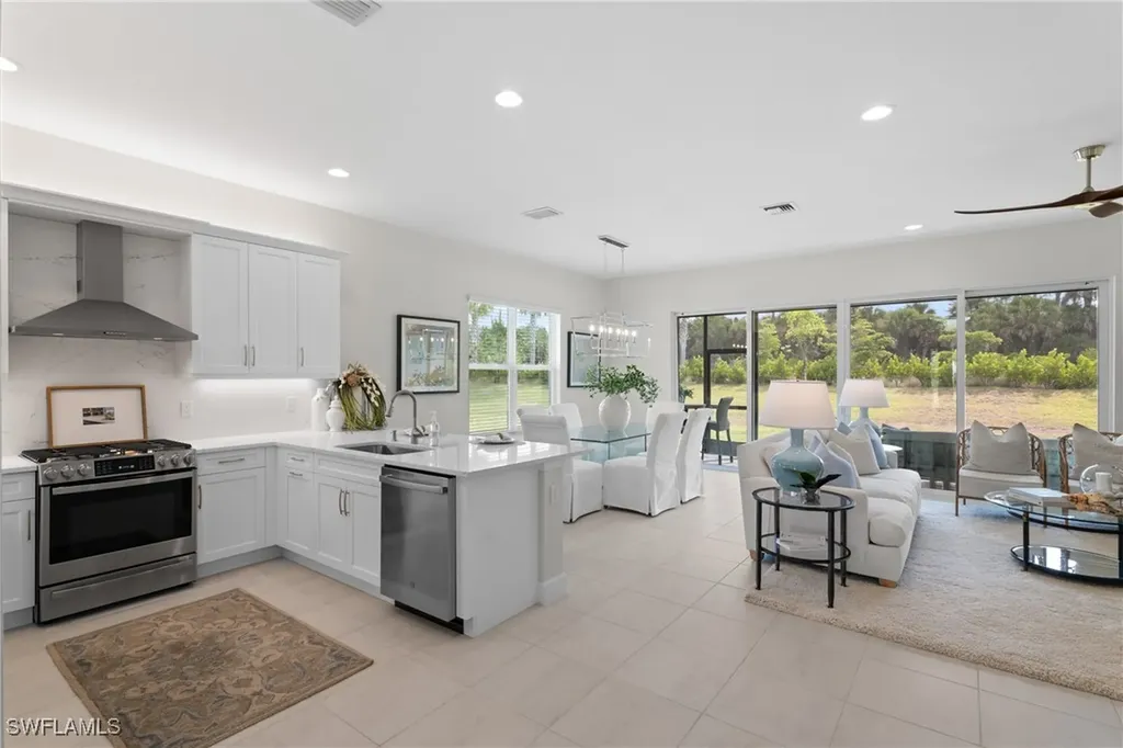 12389 Dahlia Court Naples FL 34120