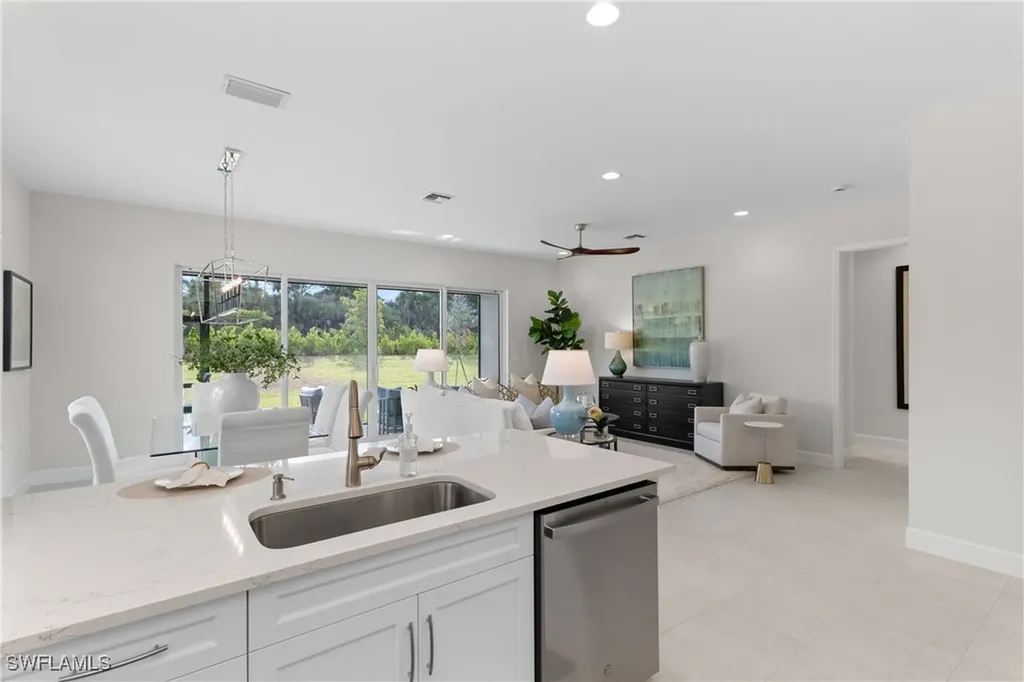 12389 Dahlia Court Naples FL 34120