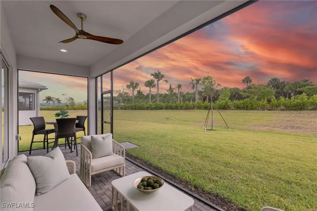 12389 Dahlia Court Naples FL 34120