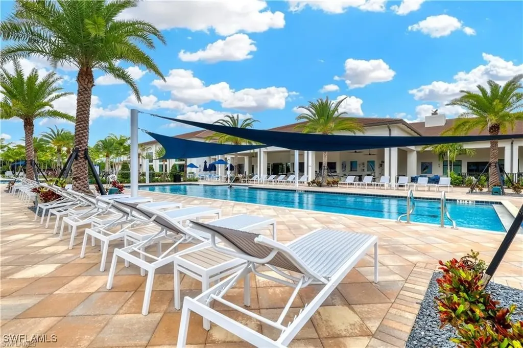 12389 Dahlia Court Naples FL 34120