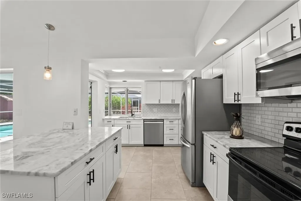 12331 Mcgregor Boulevard Fort Myers FL 33919
