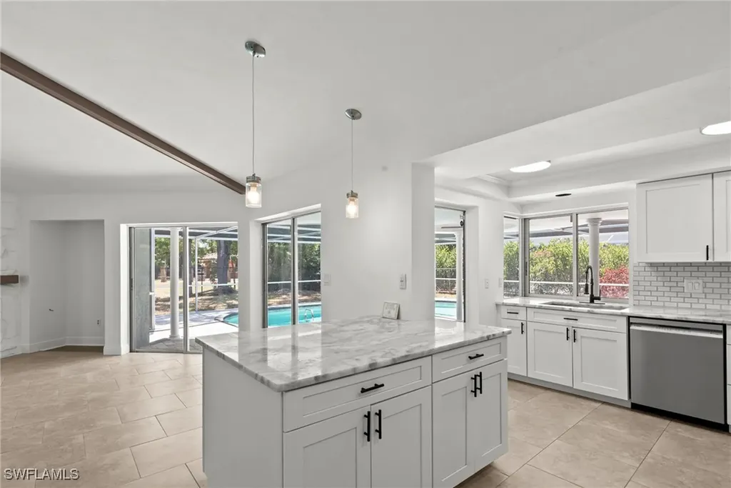 12331 Mcgregor Boulevard Fort Myers FL 33919