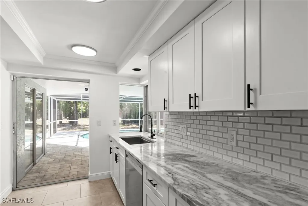 12331 Mcgregor Boulevard Fort Myers FL 33919