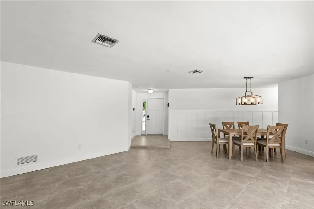 12331 Mcgregor Boulevard Fort Myers FL 33919