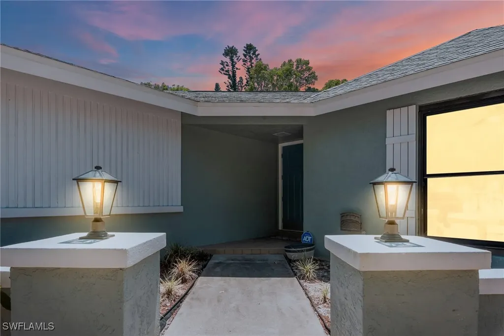12331 Mcgregor Boulevard Fort Myers FL 33919