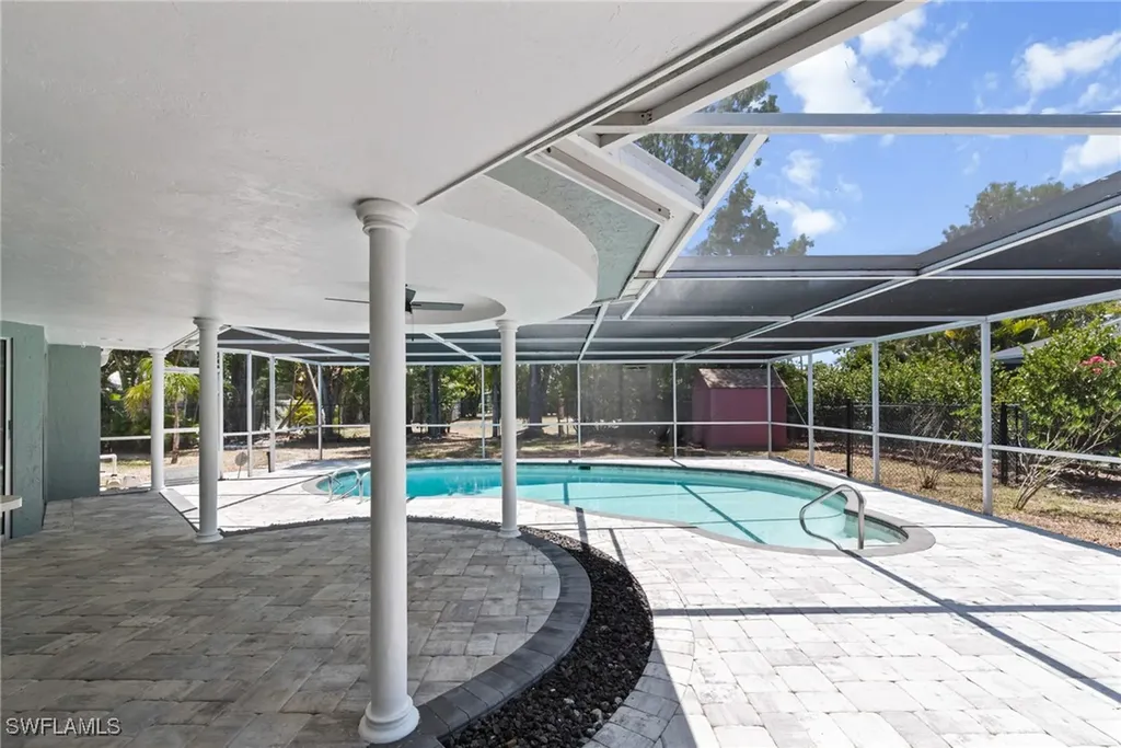 12331 Mcgregor Boulevard Fort Myers FL 33919