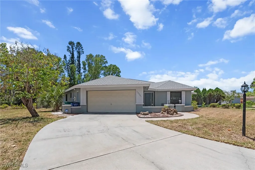 12331 Mcgregor Boulevard Fort Myers FL 33919