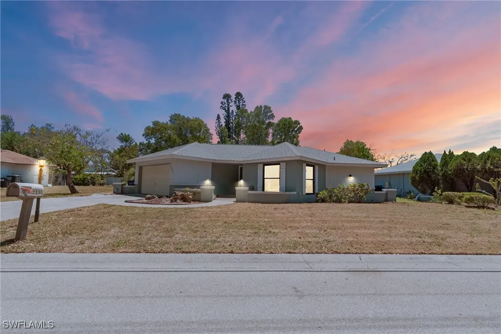 12331 Mcgregor Boulevard Fort Myers FL 33919