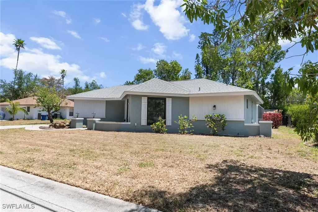 12331 Mcgregor Boulevard Fort Myers FL 33919