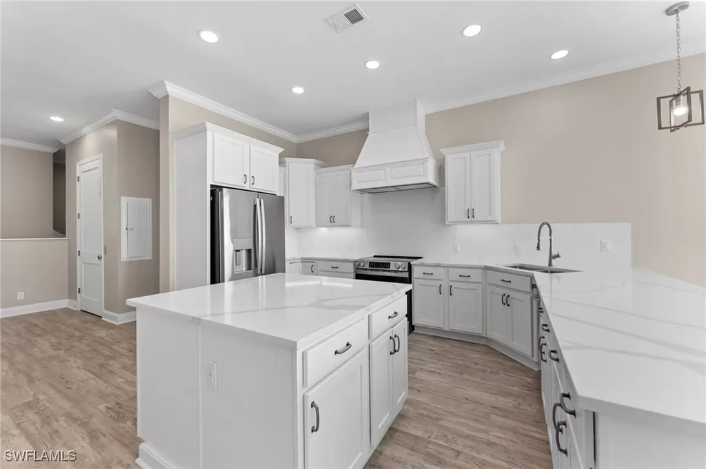 4451 Tarpon Avenue Bonita Springs FL 34134