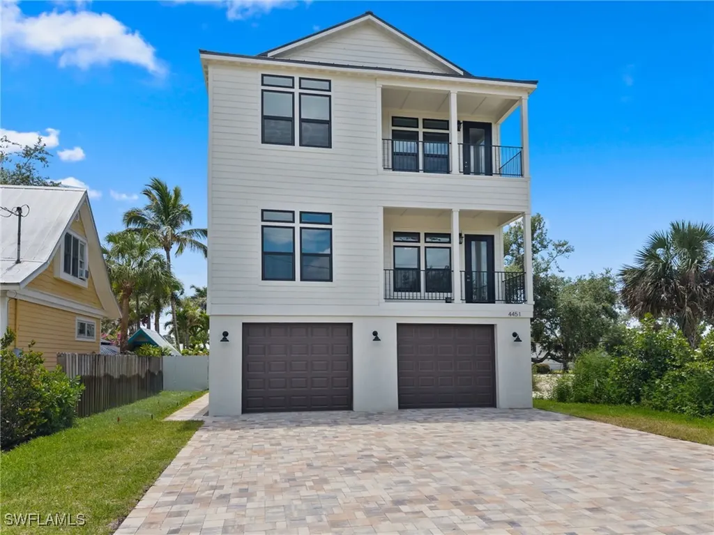 4451 Tarpon Avenue Bonita Springs FL 34134