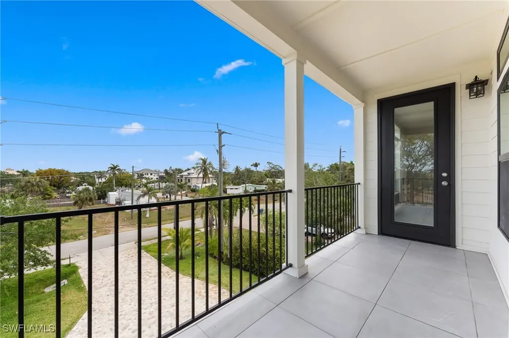 4451 Tarpon Avenue Bonita Springs FL 34134