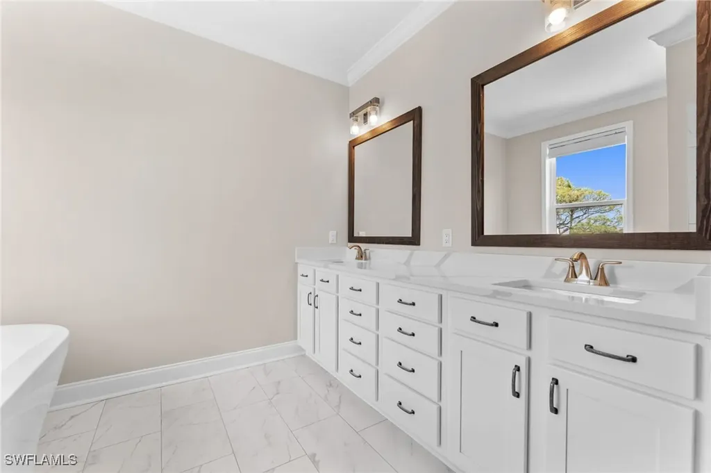 4451 Tarpon Avenue Bonita Springs FL 34134