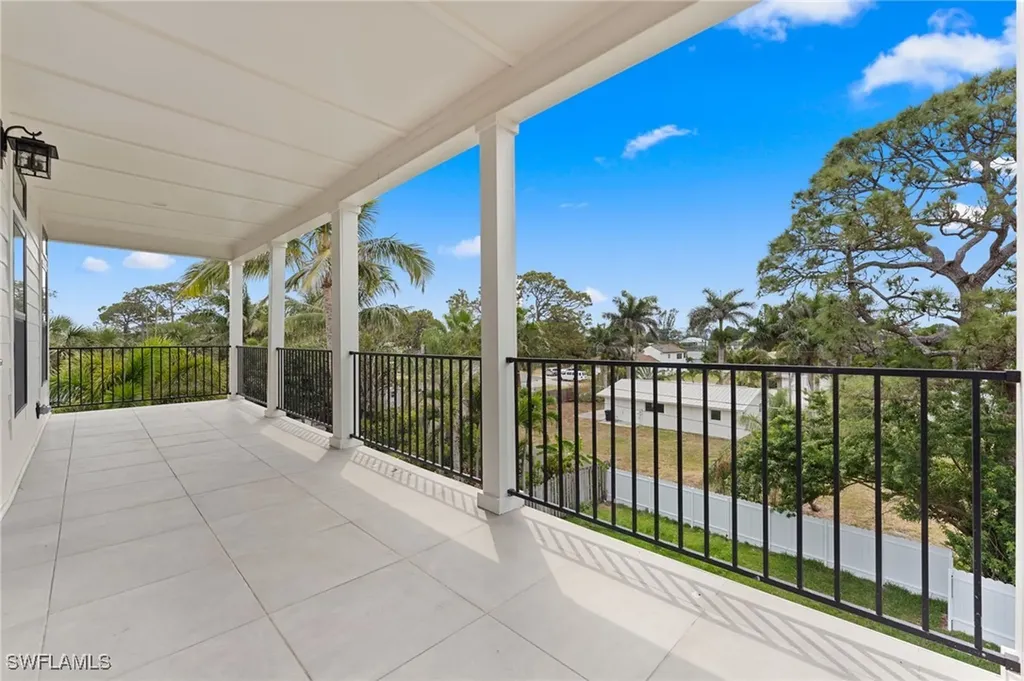 4451 Tarpon Avenue Bonita Springs FL 34134