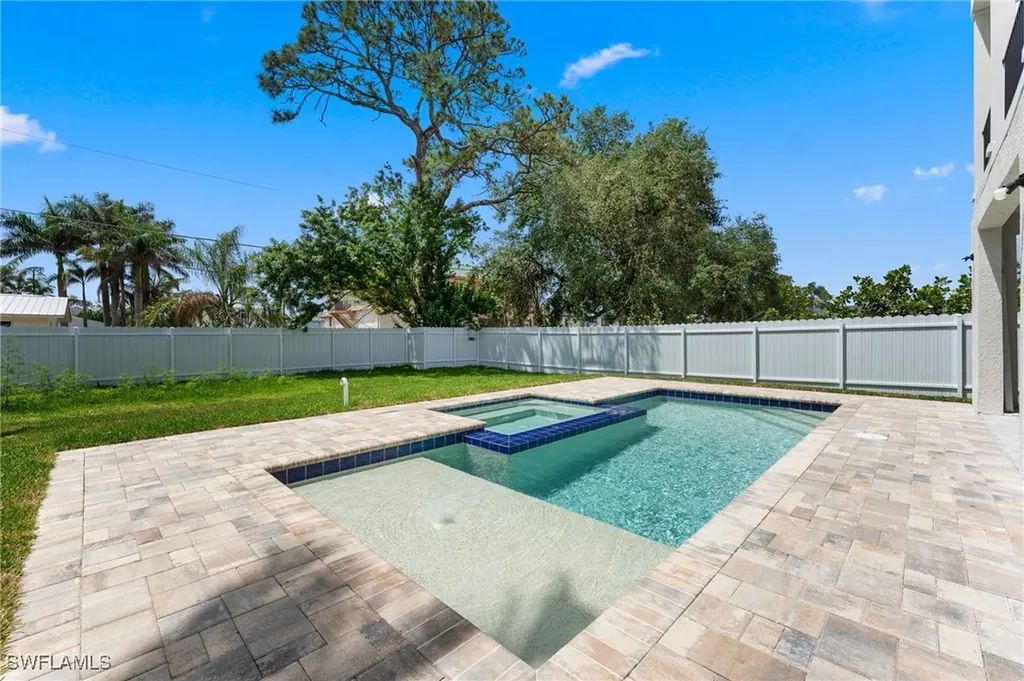 4451 Tarpon Avenue Bonita Springs FL 34134