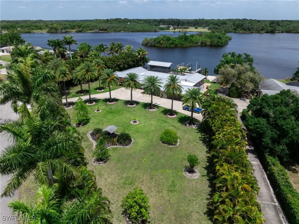 14562 Riverside Drive Fort Myers FL 33905