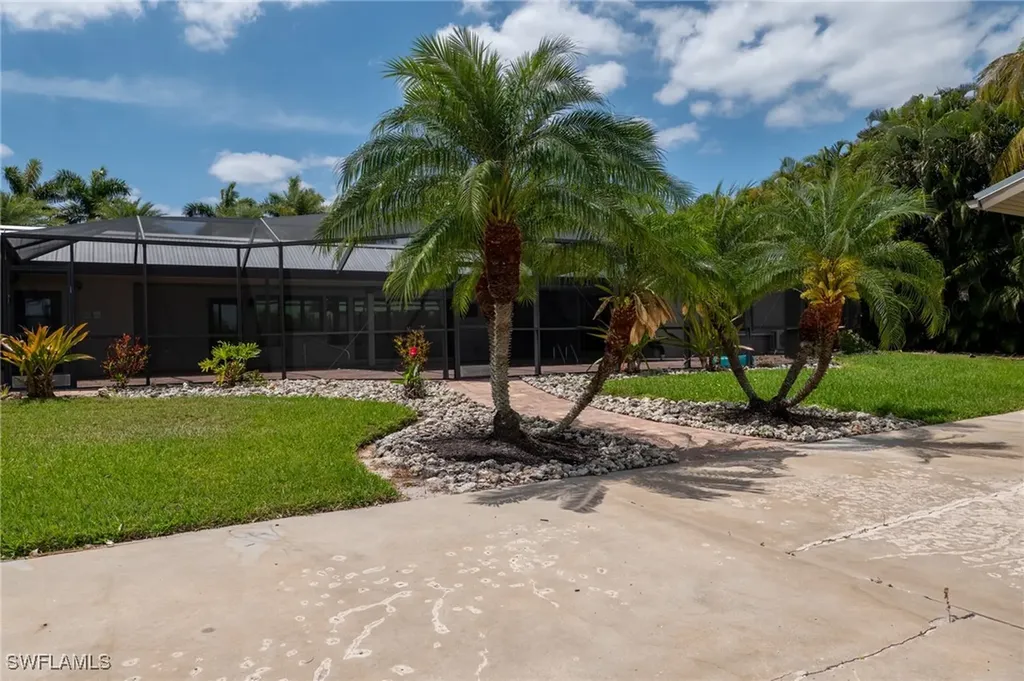 14562 Riverside Drive Fort Myers FL 33905