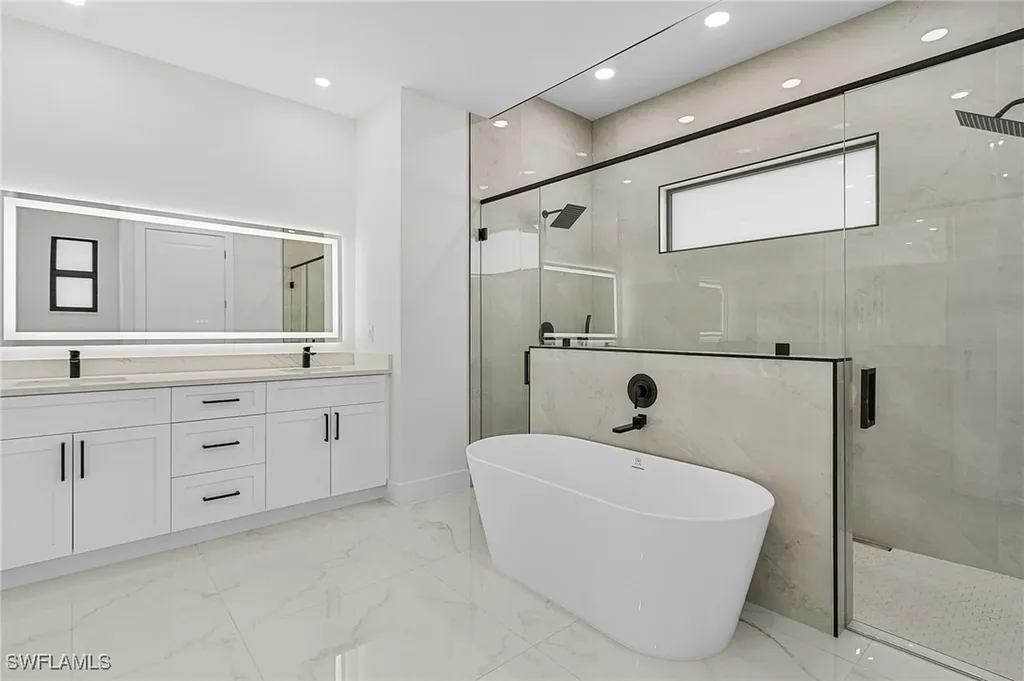 806 Santa Barbara Boulevard Cape Coral FL 33991