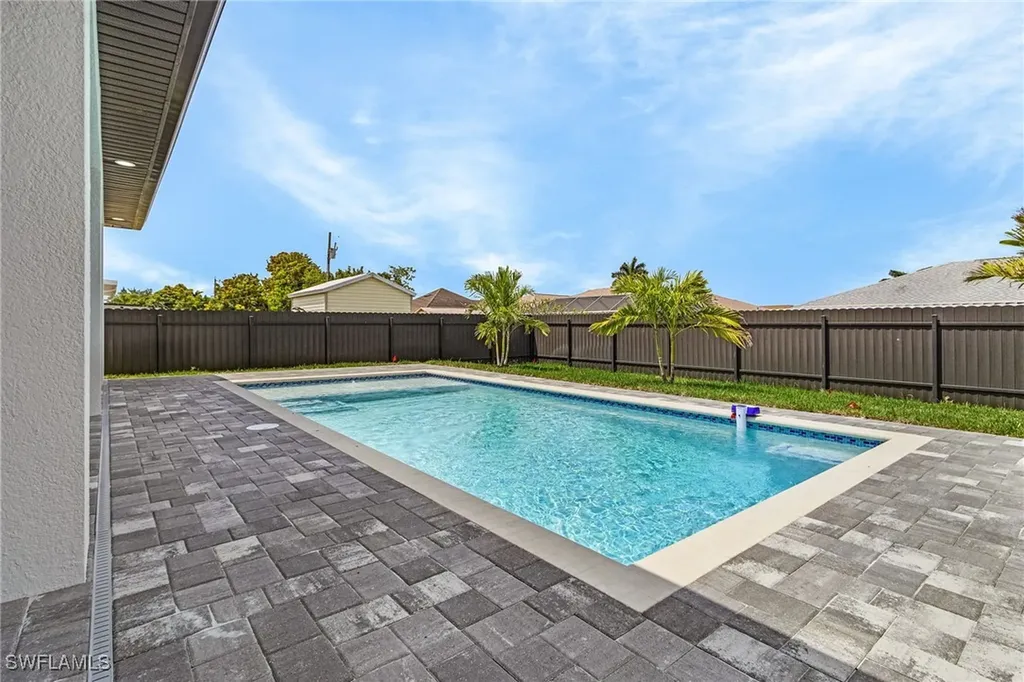 806 Santa Barbara Boulevard Cape Coral FL 33991