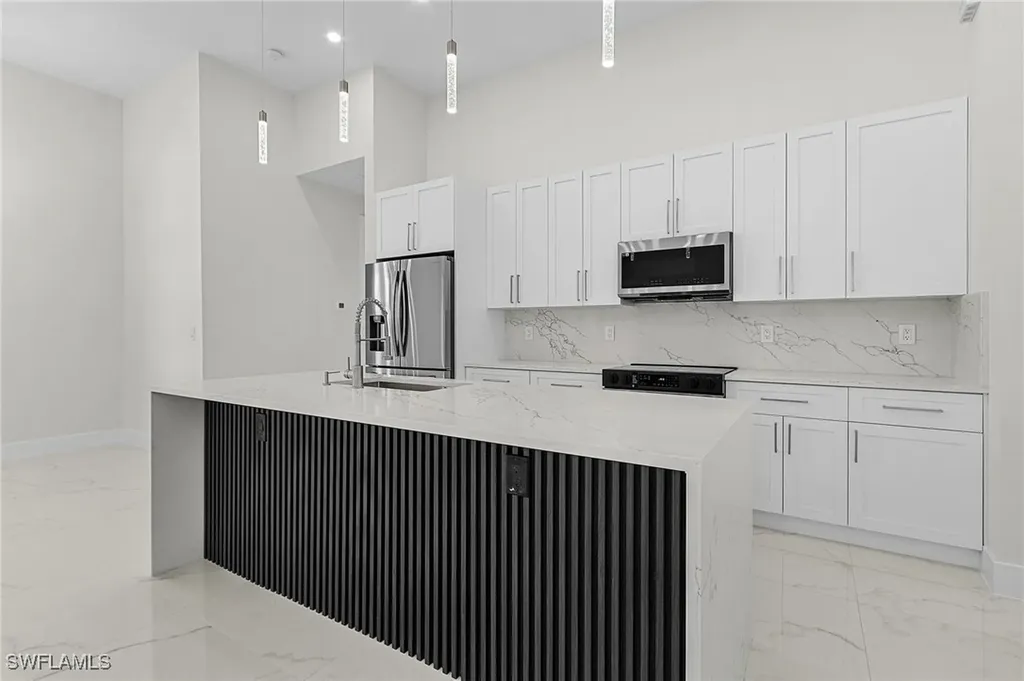 806 Santa Barbara Boulevard Cape Coral FL 33991