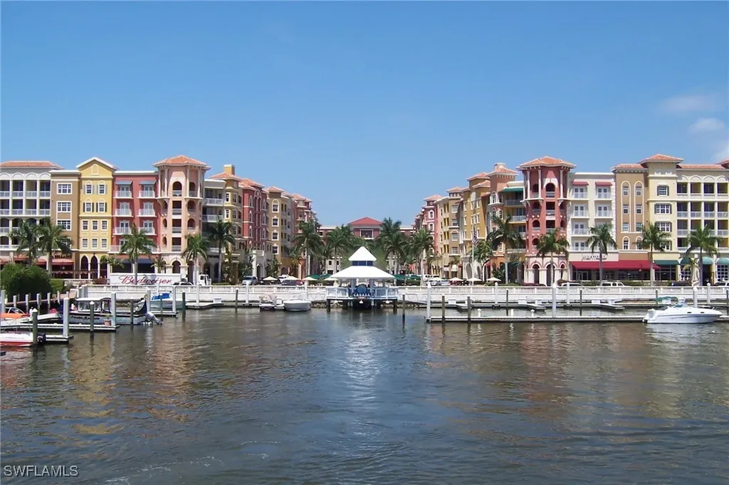 450 Bayfront Place Naples FL 34102-6468