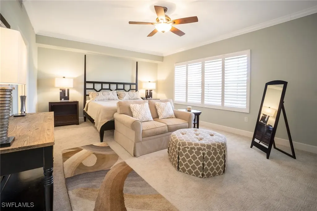450 Bayfront Place Naples FL 34102-6468