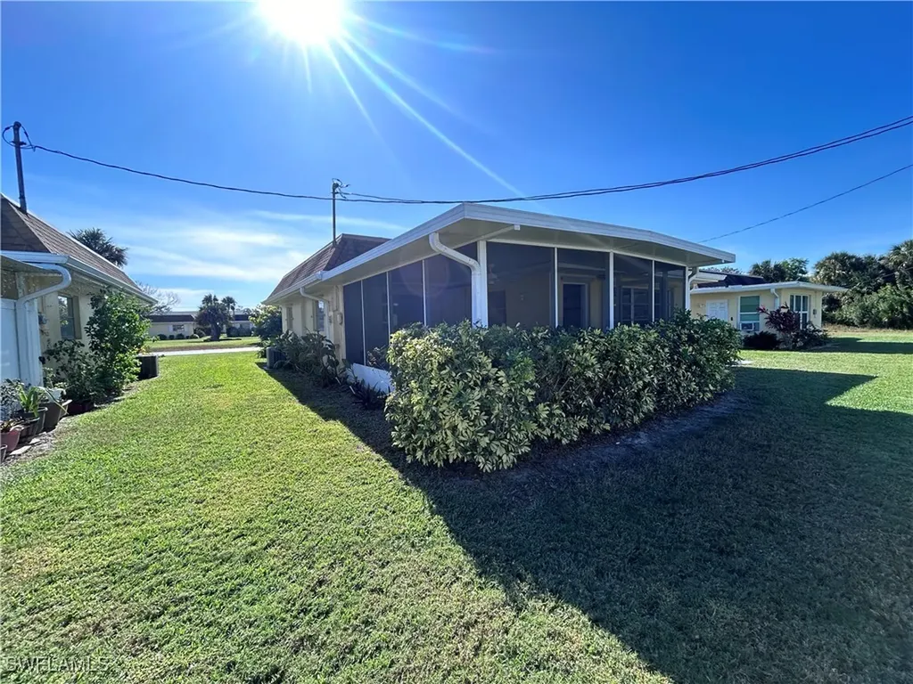 2213 Gardenia Way Lehigh Acres FL 33936