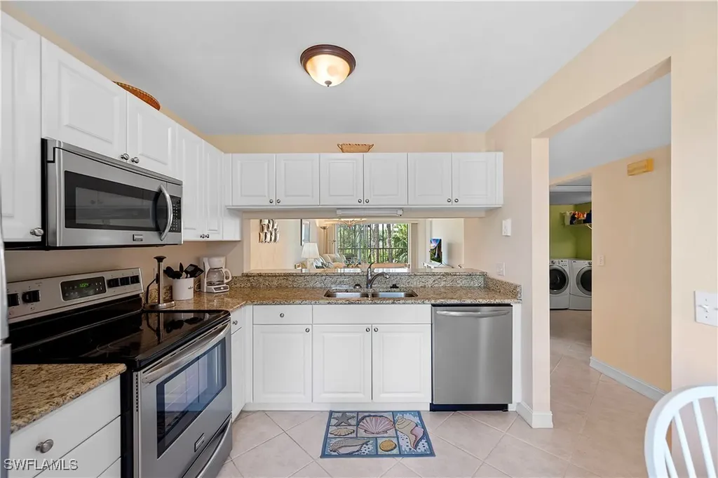 3072 Sandpiper Bay Circle Naples FL 34112
