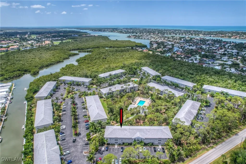 3072 Sandpiper Bay Circle Naples FL 34112
