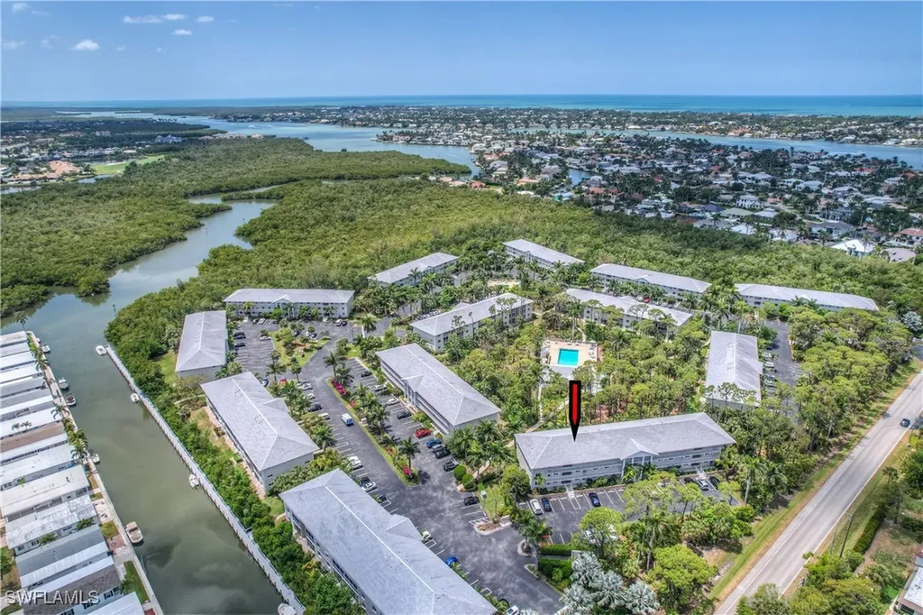 3072 Sandpiper Bay Circle Naples FL 34112
