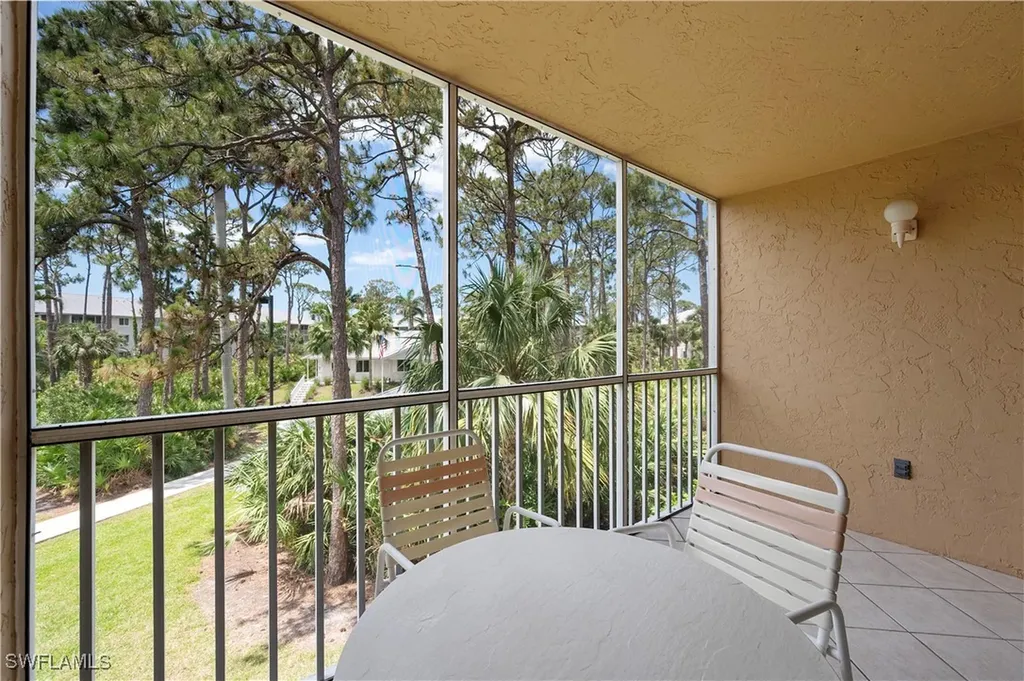 3072 Sandpiper Bay Circle Naples FL 34112