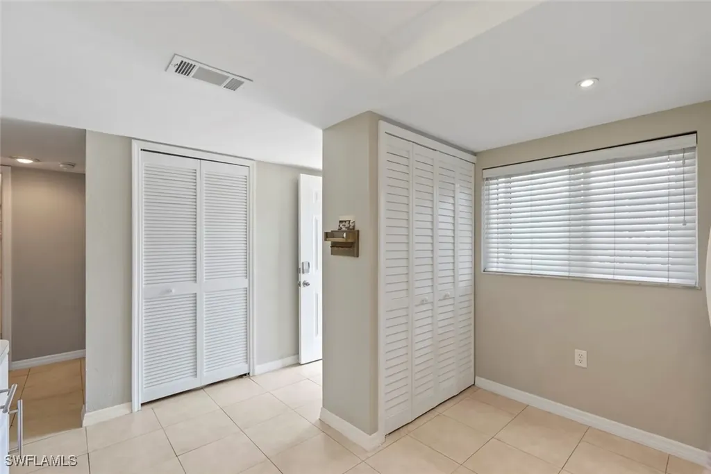 138 Cypress Way E Naples FL 34110