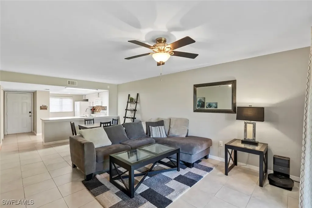 138 Cypress Way E Naples FL 34110