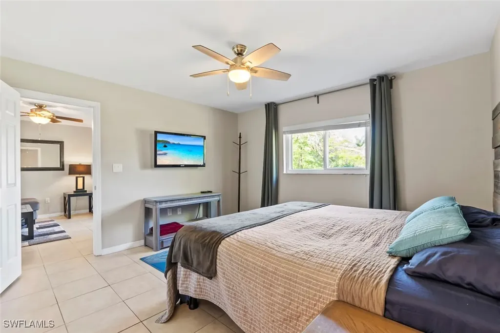 138 Cypress Way E Naples FL 34110