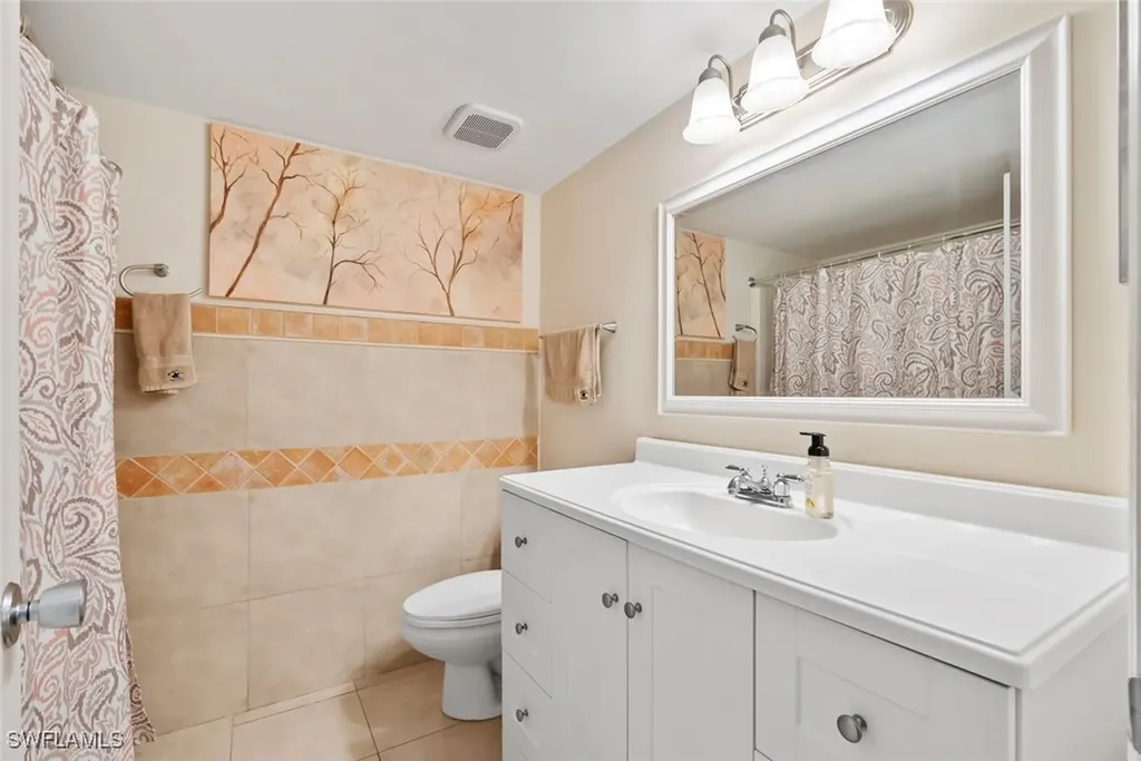 138 Cypress Way E Naples FL 34110
