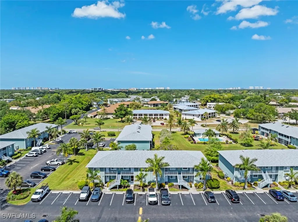 138 Cypress Way E Naples FL 34110