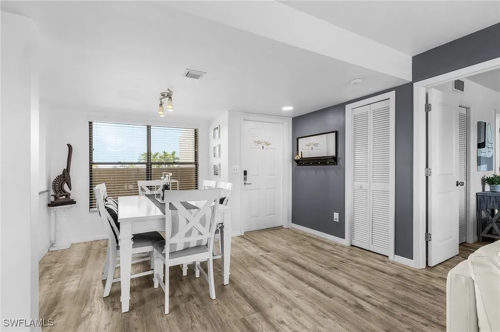 4647 SE 17th Place Cape Coral FL 33904