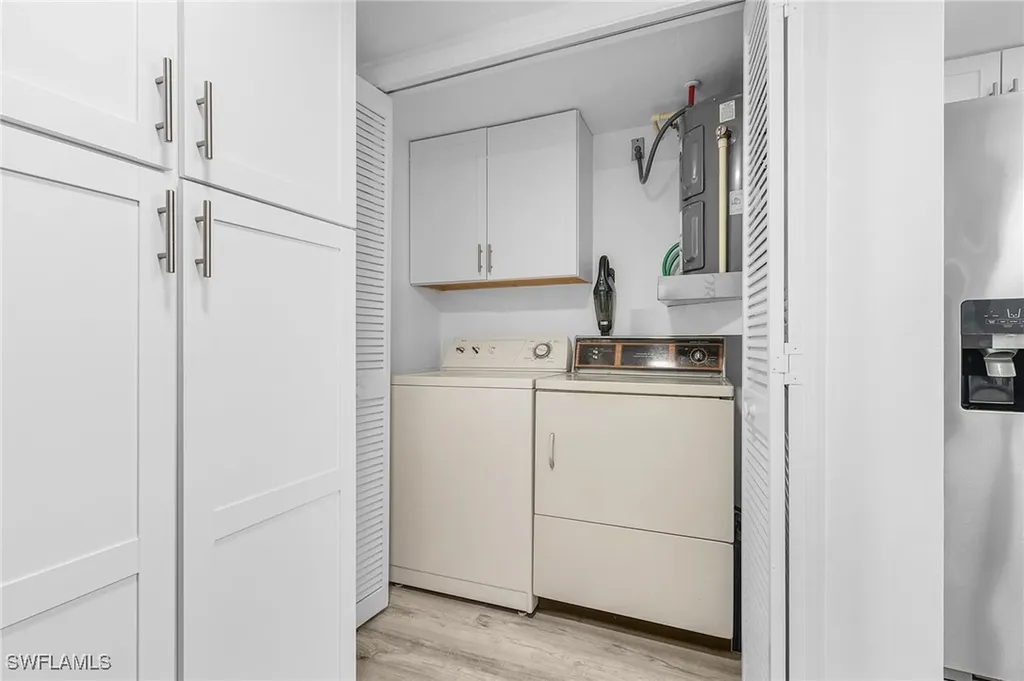 4647 SE 17th Place Cape Coral FL 33904