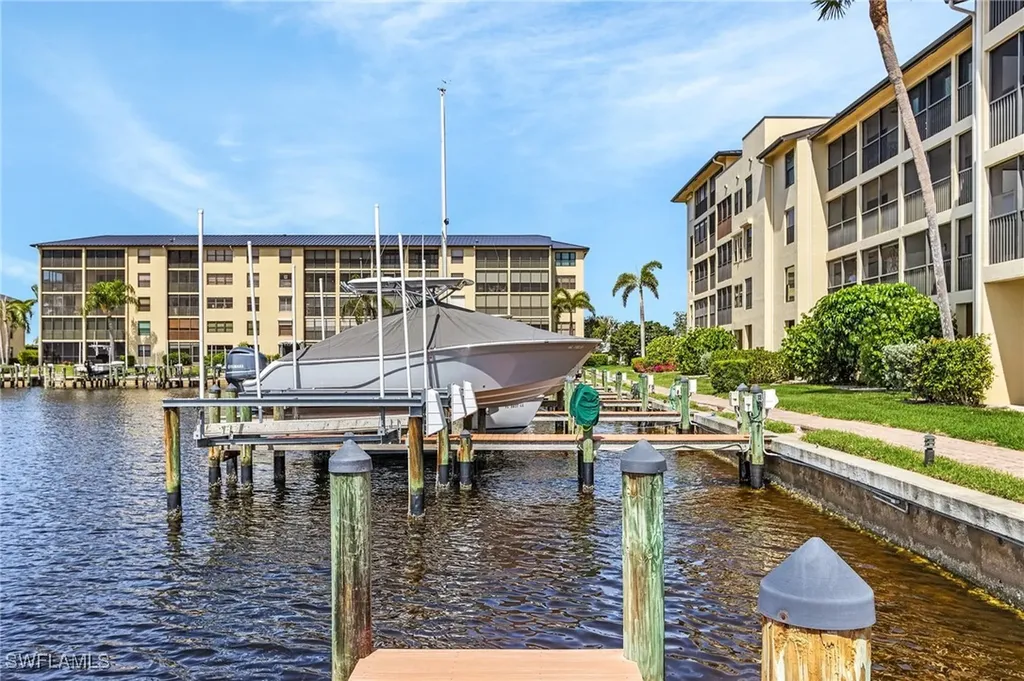 4647 SE 17th Place Cape Coral FL 33904