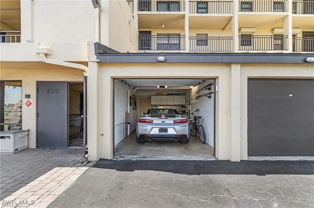 4647 SE 17th Place Cape Coral FL 33904