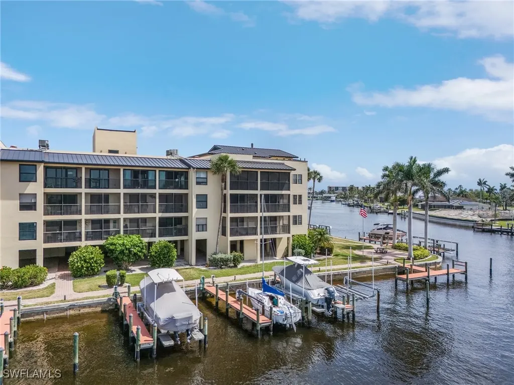 4647 SE 17th Place Cape Coral FL 33904