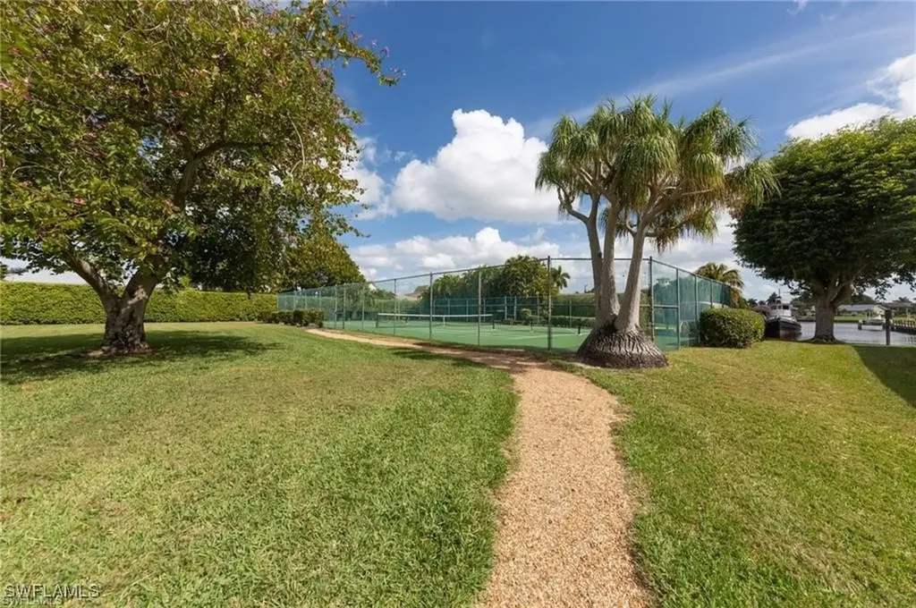 4647 SE 17th Place Cape Coral FL 33904