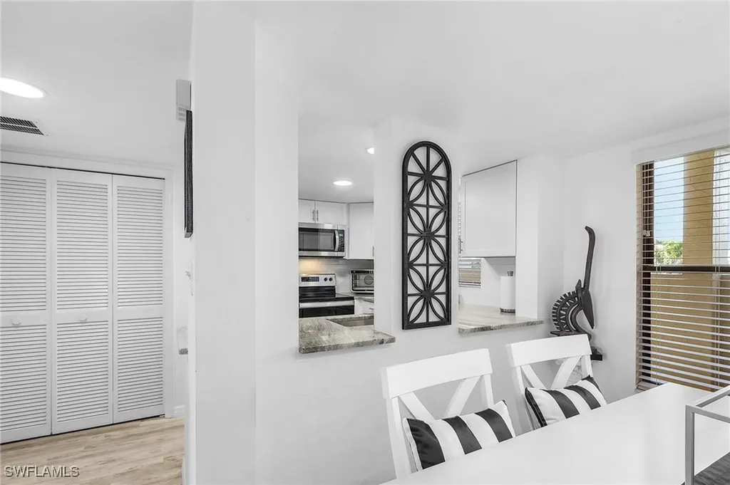 4647 SE 17th Place Cape Coral FL 33904