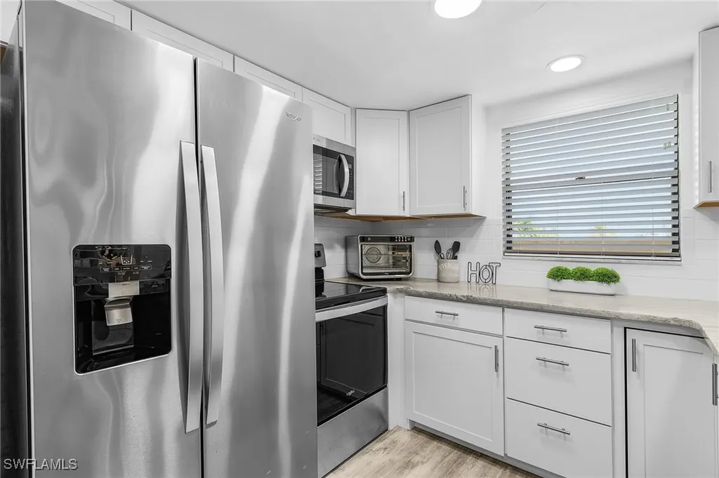 4647 SE 17th Place Cape Coral FL 33904