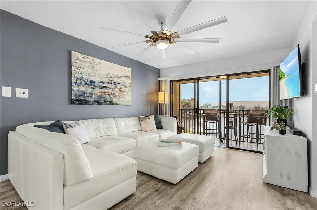 4647 SE 17th Place Cape Coral FL 33904