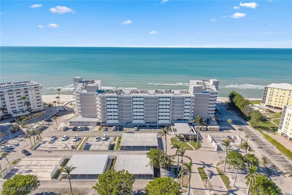 3443 Gulf Shore Boulevard N Naples FL 34103